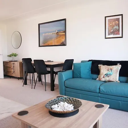 Ocean View Apartment, Beautiful Sea Views Margate Exterior photo