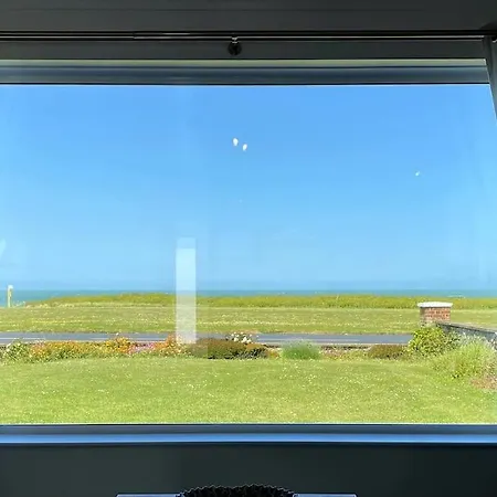 Ocean View Apartment, Beautiful Sea Views Margate Exterior photo