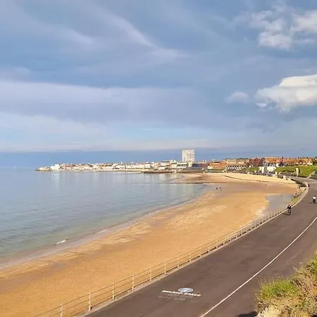 Ocean View Apartment, Beautiful Sea Views Margate Exterior photo