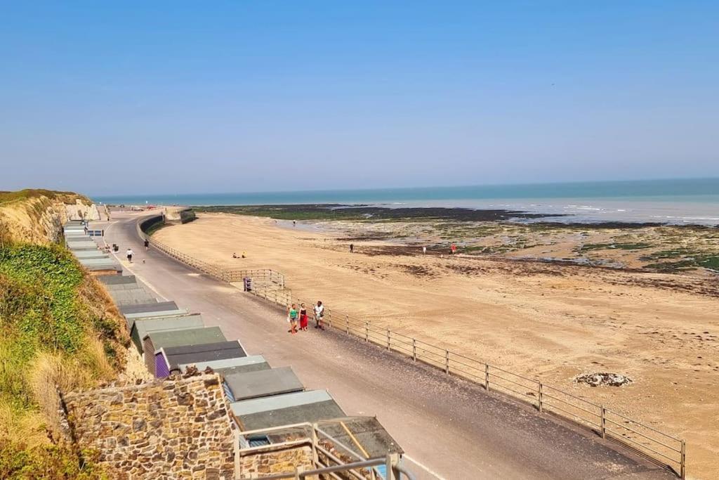 Ocean View Apartment, Beautiful Sea Views Apartamento